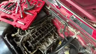 Cómo cambiar la junta de tapa de punterías, fuga de aceite #automobile #mecanicaautomotriz