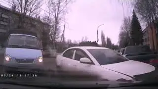 Подборка приколов. Авто если улыбнулся поставь лайк =)