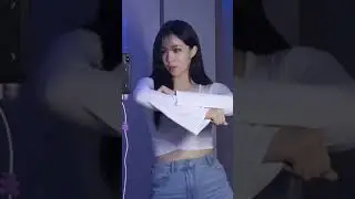Tiktok Ada Yang Goyang nihh 🦜