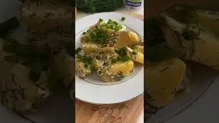 Летний гарнир - картофель в сметанном соусе с зеленью!