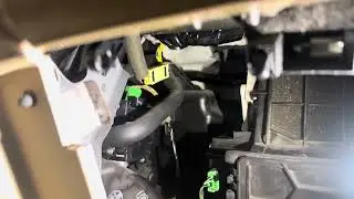 Honda Odyssey AC not coming out of middle vents