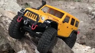 Modded Scx24 Jeep & Deadbolt go rock Crawling with recovery