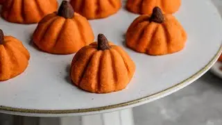 Mini Pumpkin Cookies