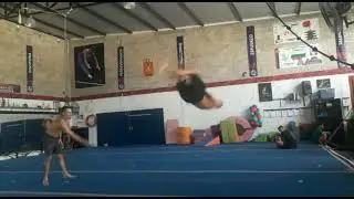 Entrenando (Tricking)
