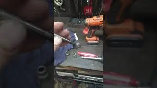How to grind valves on a cylinder head incorrectly