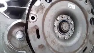 Как стучит маховик на AUDI