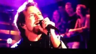 Sirens by Pearl Jam on Jimmy Fallon (TV video rendition :) )