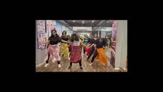#currentlagare #deepikapadukone #ranvirsingh #circkus #zumbadance