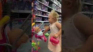 Little Naomi goes shopping