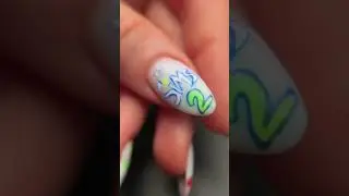 НОГТИ В СТИЛЕ СИМС