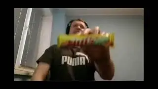 Папич танцует с батончиком Nuts. Фулл мема.