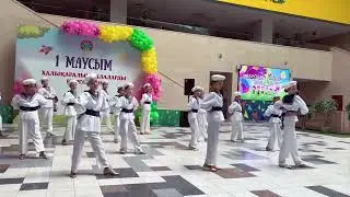 Матросский танец в исполнении детской танцевальной группы 🕺🕺💃🏻💃🏻👫🔥🔥👍#матросскийтанец#дети#