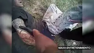 Bodycam captura el enfrentamiento tenso de la policía con un hombre que empuña un cuchillo
