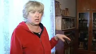 Рушится стена дома