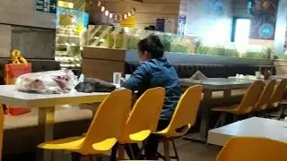 lonley restaurant floor 