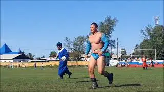 Хуреш в честь Оюна Танчая