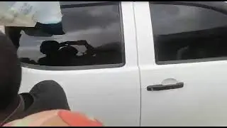 Drama as Kenyans scram for food || #viral