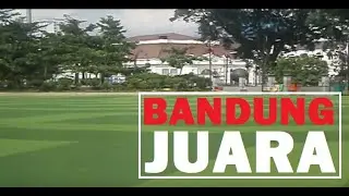 Tengah Hari di Pusat Kota Bandung