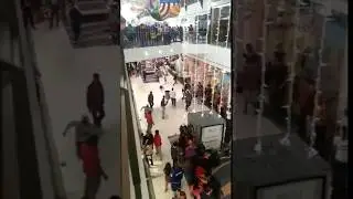 Black friday fight at mall! INSANE