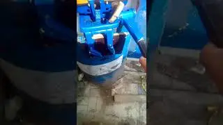 Работа лодочного мотора ветерок 8
