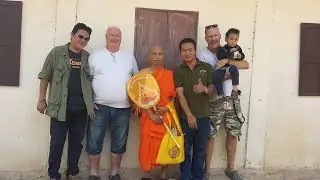 Monk ceremoni in Thap Khlo