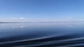 Ладожская гладь. Редкое весеннее явление.