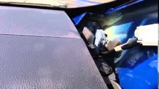 Toyota Corolla 2016  болтается  и стучит  панель приборов!