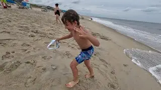 Greg & Clark vs The Ocean