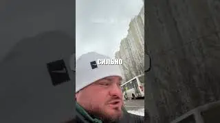 Did you know this is the proper way to clear snow from your windshield? @sanya_pro_avto