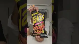 Probando TAKIS TA'KATRIN 💀🔥 #spicyfood #takis #madrid #takisfuego #comida #spicy #food #spicyfood