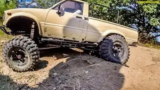 RC scale crawler Toyota Hilux makes an adventure trip! Nice R/C truck!