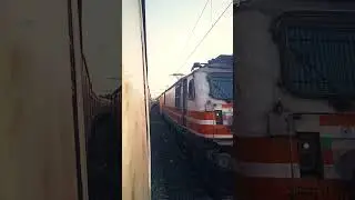 Powerfull Loco Crossing 👀