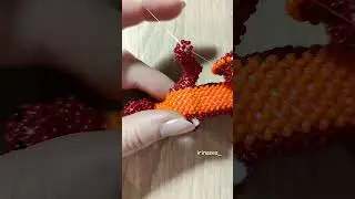 Влюбленные драконы из бисера 