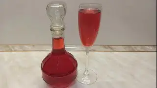 Awesomely delicious strawberry liqueur