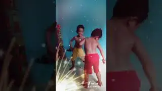 Aktivitas mereka berdua.😘