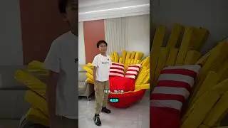 Max made Emma a French fry sofa using an old saucepan despite being reprimanded🤯