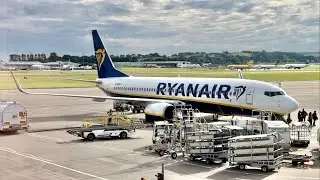 Flight London – Edinburgh | Ryanair | Boeing 737-800