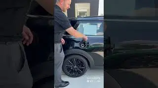 Shaun takes us through what part of the delivery walkaround process looks like #miniusa #newcar