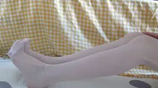 不能漏大腿的花边，可惜。。。