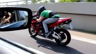 Honda CBR 600 RR vs BMW 740i 1080p]