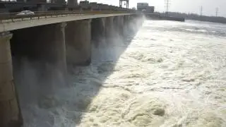 Каховская ГЭС, Сброс воды с Каховского водохранилища