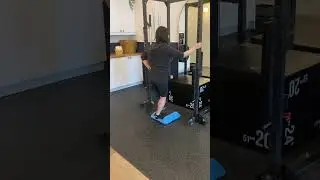 Negative single leg calf raise knee bent
