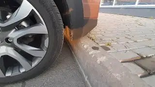 Lada XRAY cross. Любой бордюр не почём. Видео просто так.
