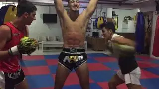Cengaver Taylan Kemik ABS Workout