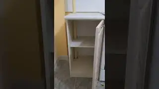 как навесить кухню и вырезать под газовыйе трубы .кухня 