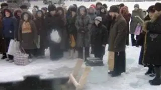 Купание в Крещенье  на озере Данилово