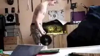 Разбил аквариум