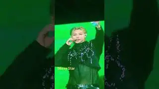 230205 Hyunlix,Why are you both so hot for? #hyunjin #felix #maniacworldtour #straykids #hyunlix