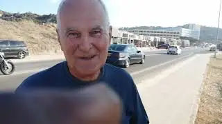 Rhodes en Grèce, rencontre étonnante au bord de la mer Egée.