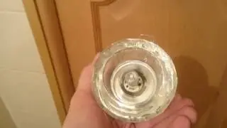 Почему нельзя ставить галогеновые лампочки в натяжной потолок!!